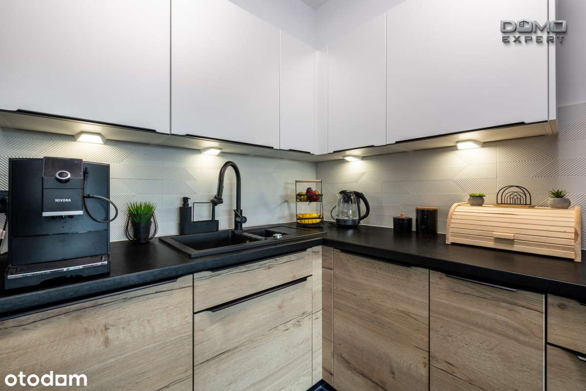 4 pok ogród i 2 szerokimi miejscami parkingowymi-12