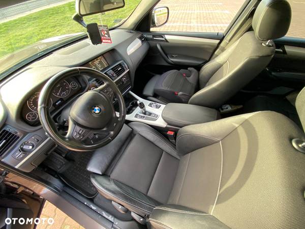 BMW X3 sDrive18d - 12