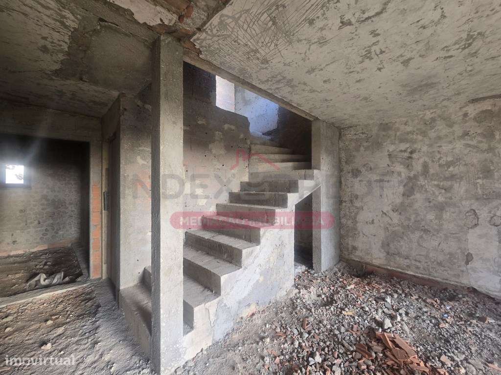 Moradia C/ dois pisos em Construção - Águeda-12