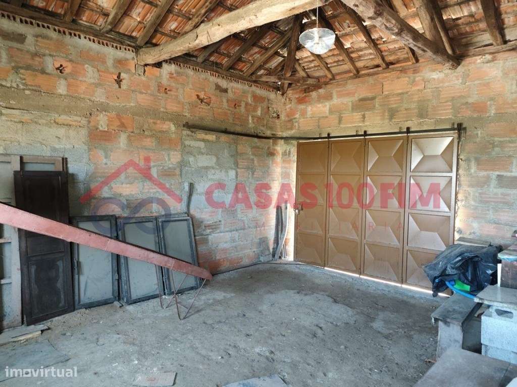 5 Moradias + Terreno em Loureiro - Peso da Régua-32
