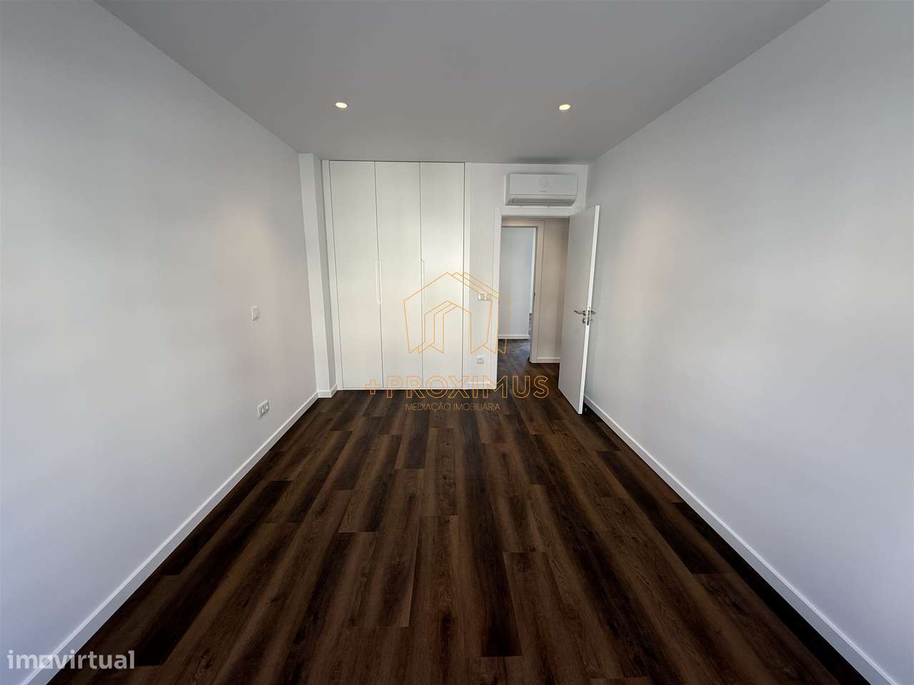 Apartamento T3 novo c/ garagem e terraço– Tavarede-26