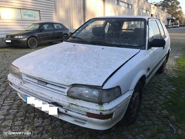 Toyota Corolla E9 1.8d Van 1989 - Para Peças - 3