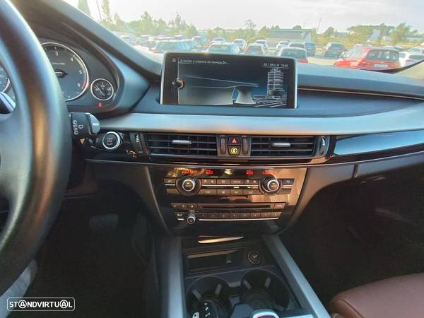 BMW X5 25 d sDrive Comfort 7L - 8