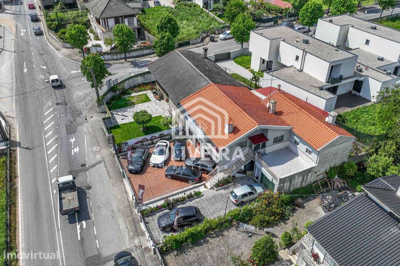 Moradia com Habitação e Comércio-5