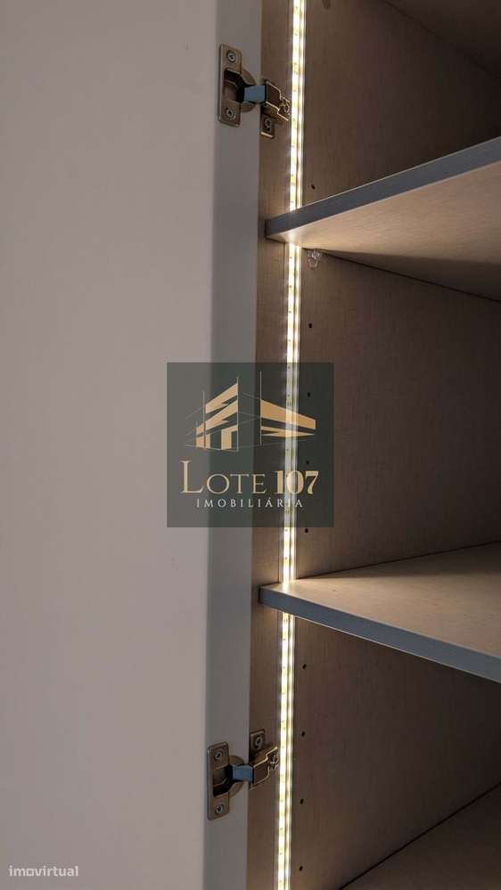 Apartamento T3 Novo em Val Flores-22