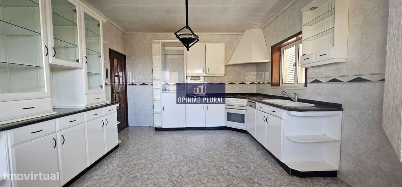 Moradia Exclusiva T4 com Piscina | Conforto e Elegância em Sanfins ...-12