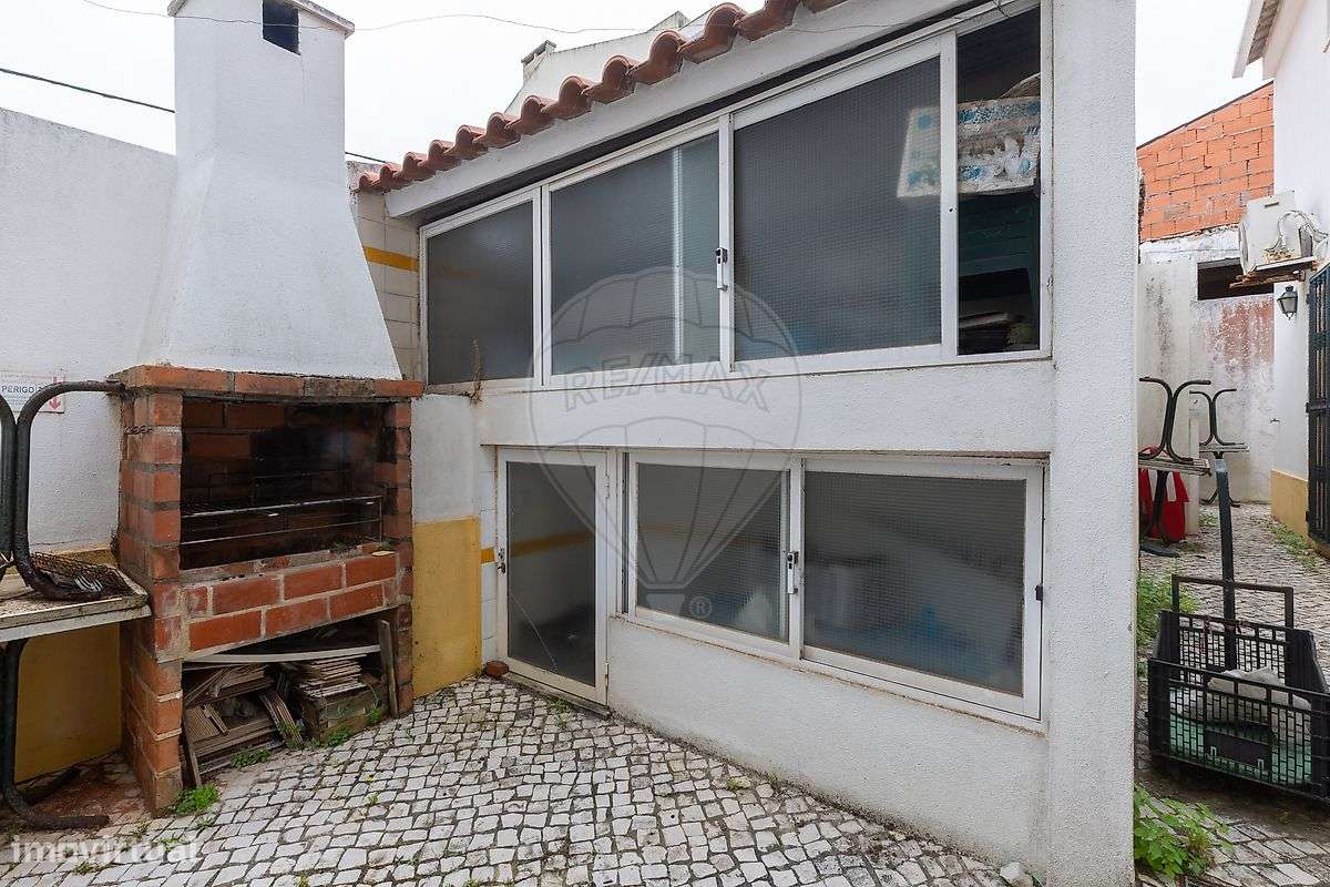 Moradia T4 para venda-15