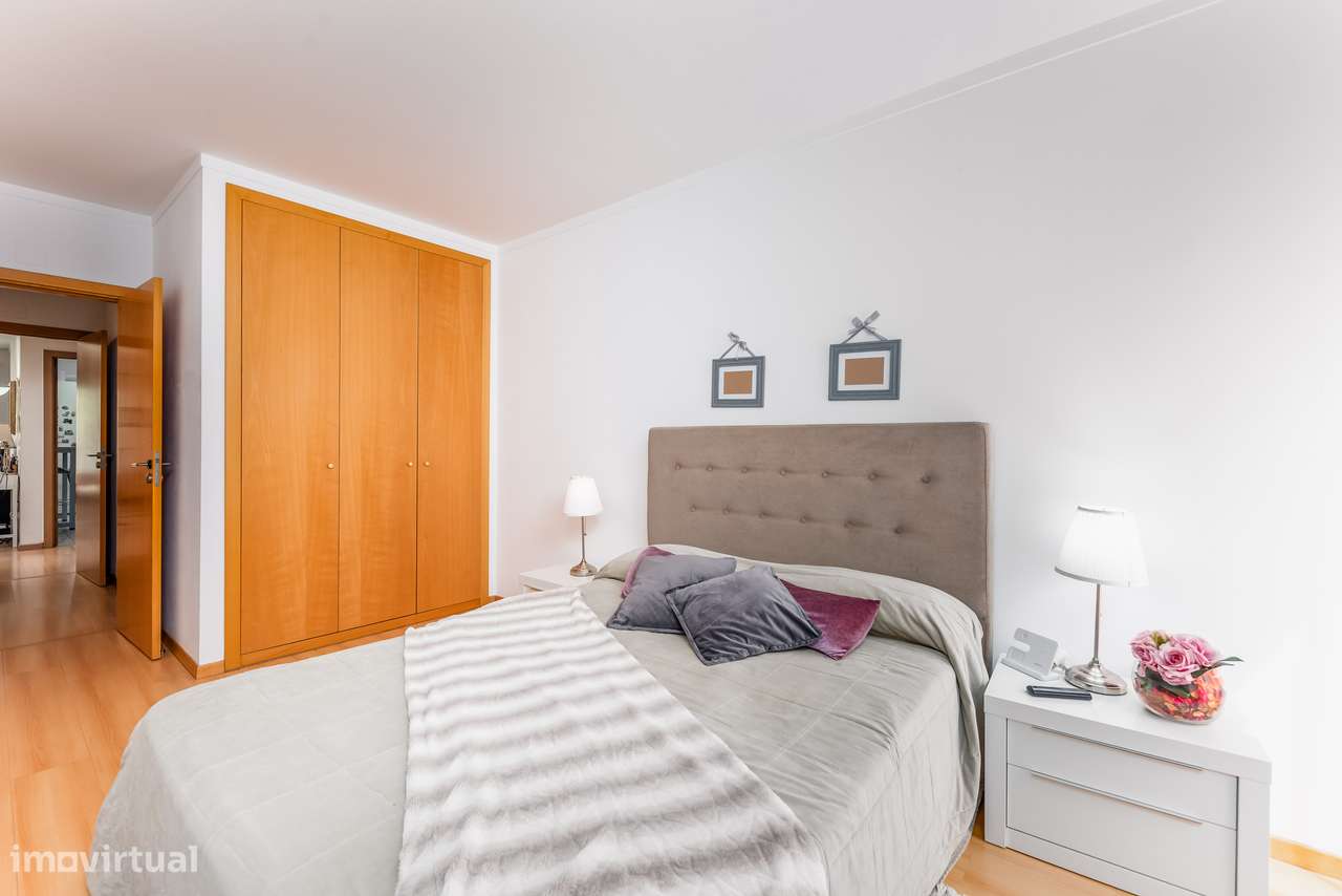 Condominio vigilância 24h | jardim | Estacionamento | Arrecadação-12