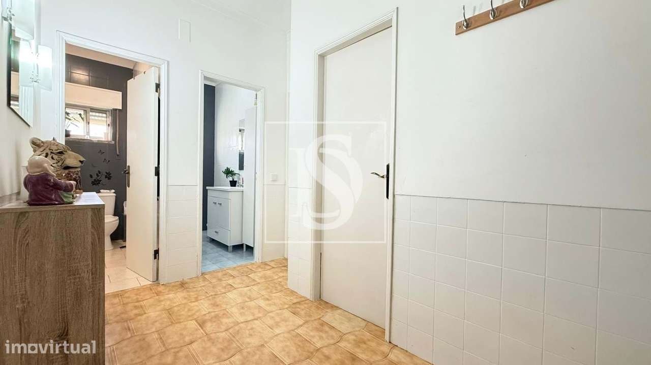 Apartamento T2 com Varanda e Arrecadação na Moita-9