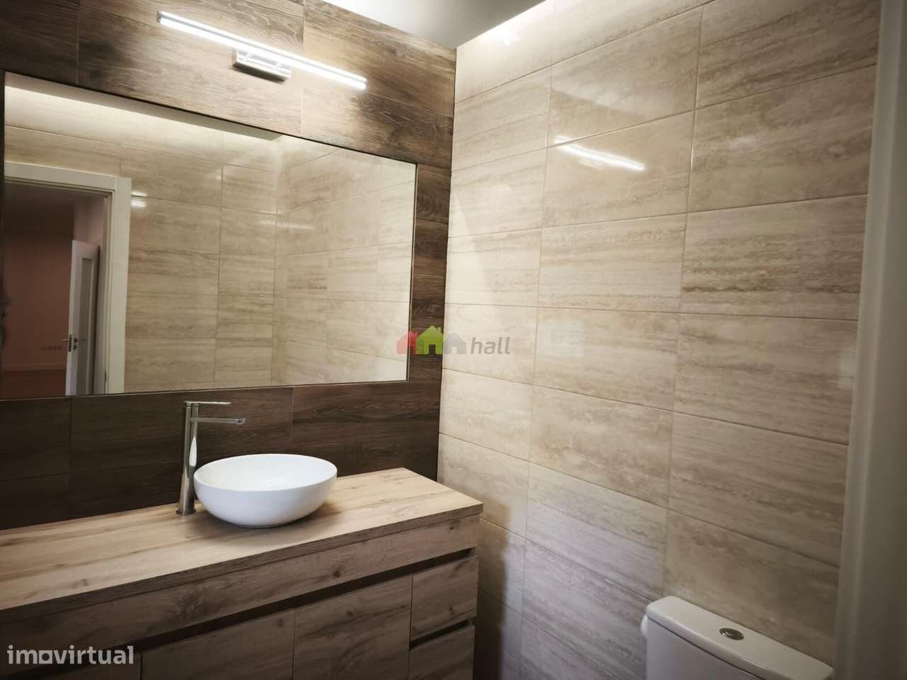 Moradia T4 com Piscina no Centro Alhos Vedros-9