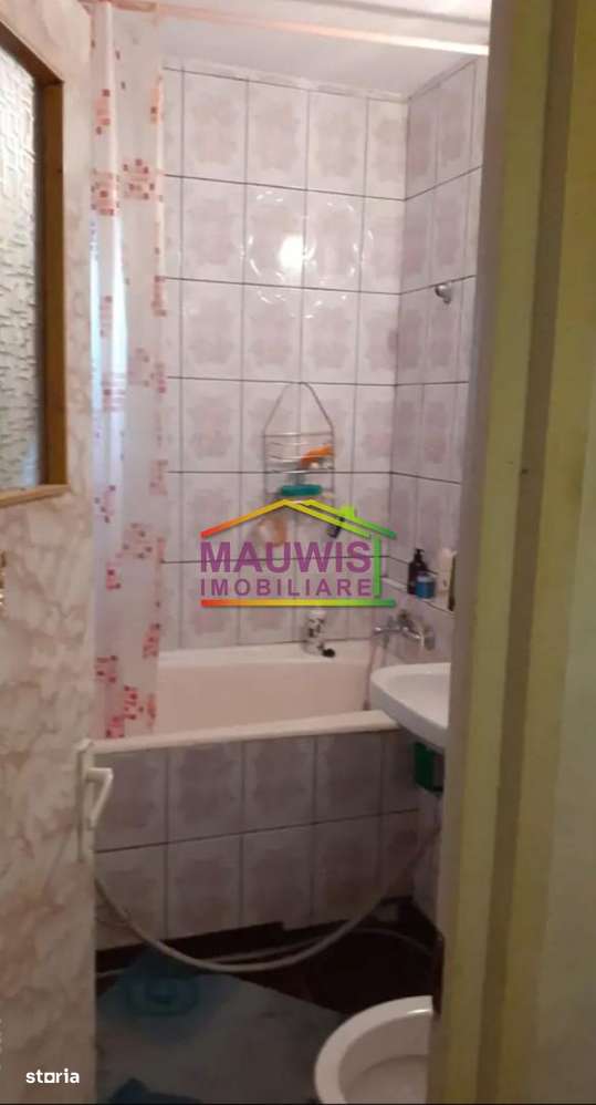 Vand apartament cu 4 camere, zona Giurgiului – scoala Generala n-3