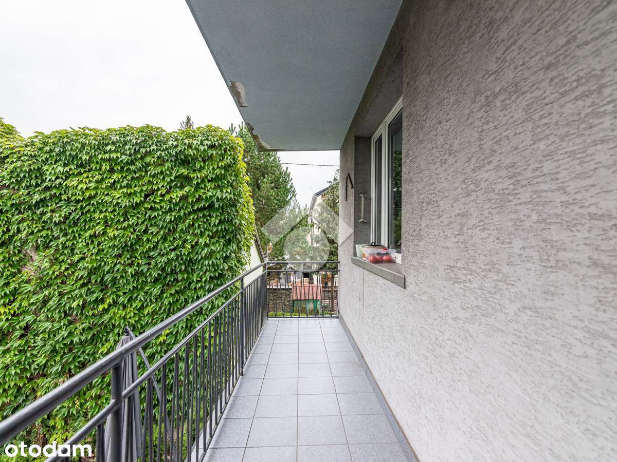 Dom z ogrodem i przestrzenią, która dopasuje się do Twojego życia-12