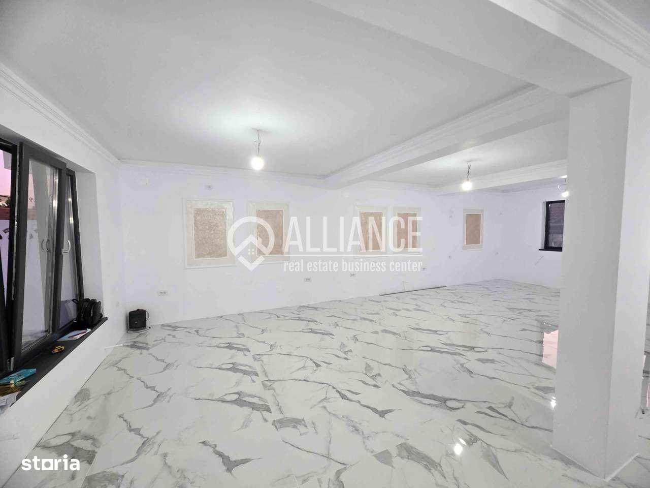 Ovidiu (cod 07) Casă premium P+1 cu teren de 320 mp - Imagine principală: 5/16