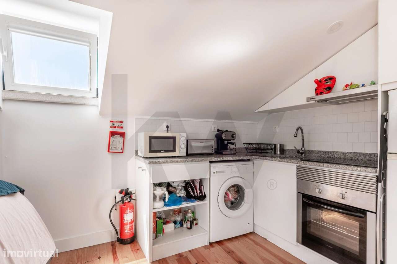 Solarengo Apartamento T2 a 100 metros da Praia de Sesimbra - Grande imagem: 4/24