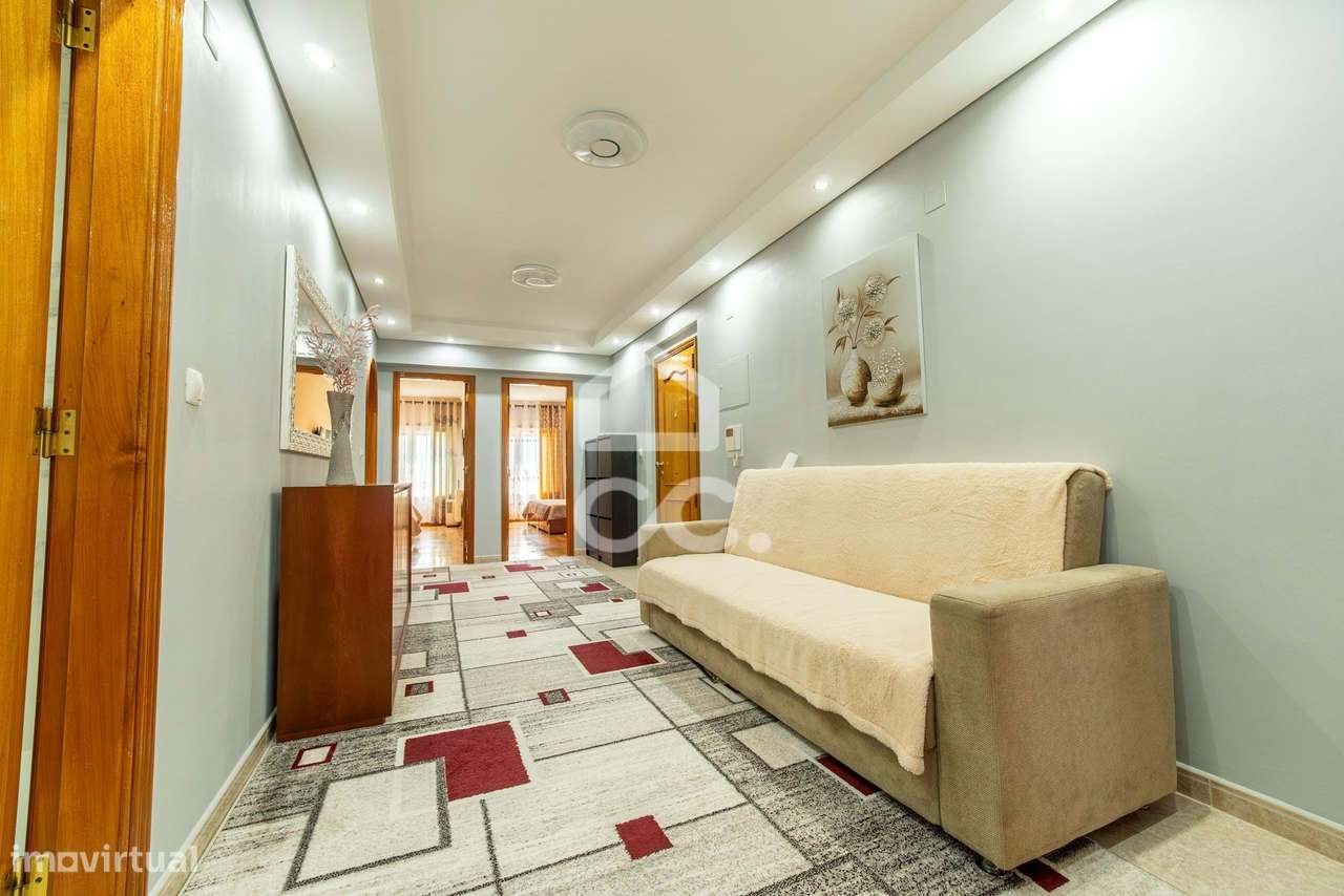 Apartamento T2 no Centro de Cacém-28