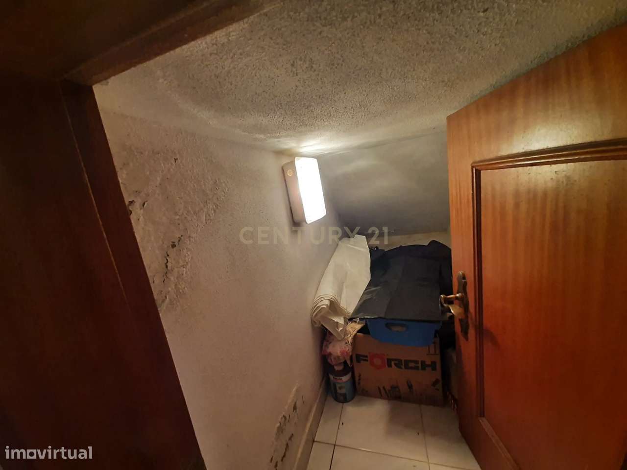 Espetacular Moradia T3 em Lousa com Garagem e Varandas-40