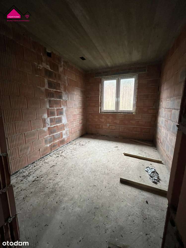 Przestronny Dom na Wsi do własnej aranżacji-11