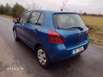 Toyota Yaris 1.3 Luna Premium - 3