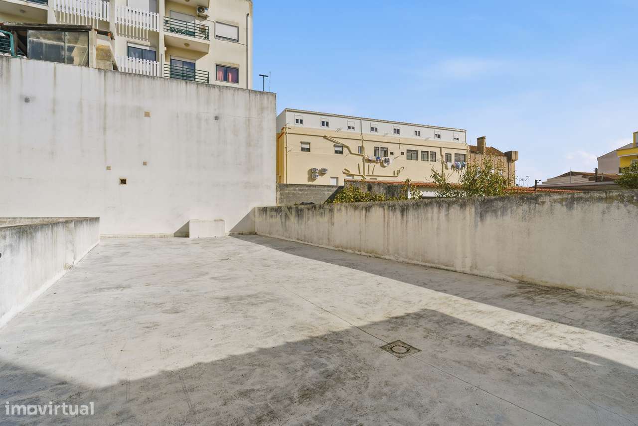 Apartamento T3 com terraço e churrasqueira – Merceana, Alenquer-31