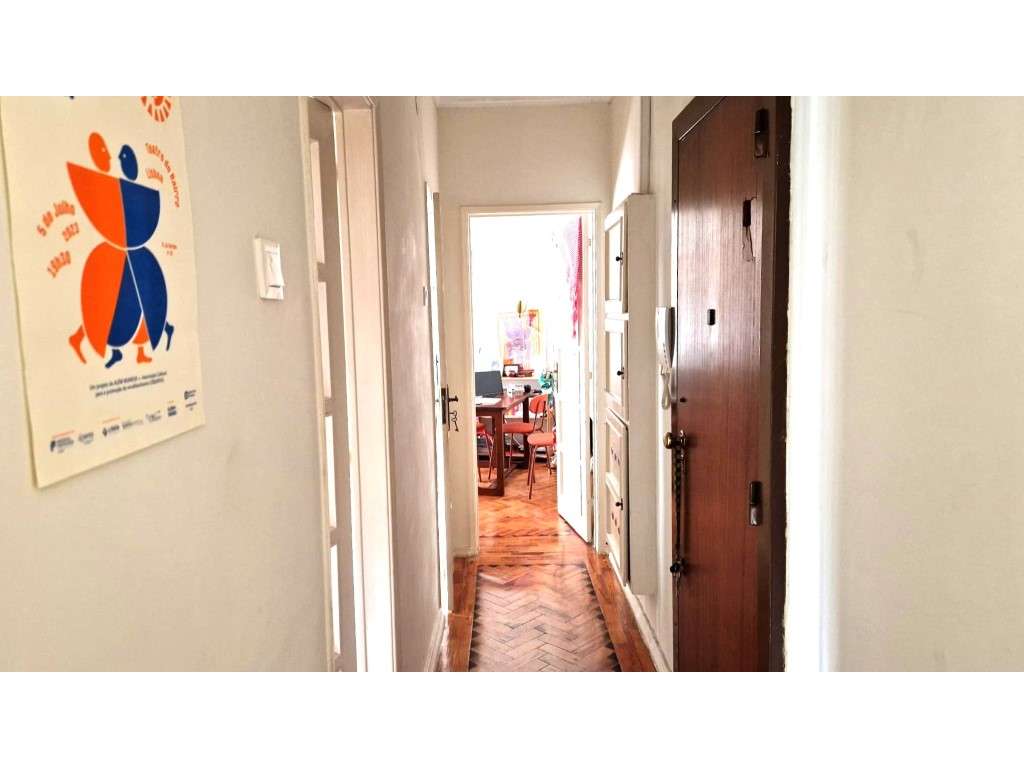 T1 em Santa Engrácia - São Vicente - Apartamento com Parqueamento e...-8