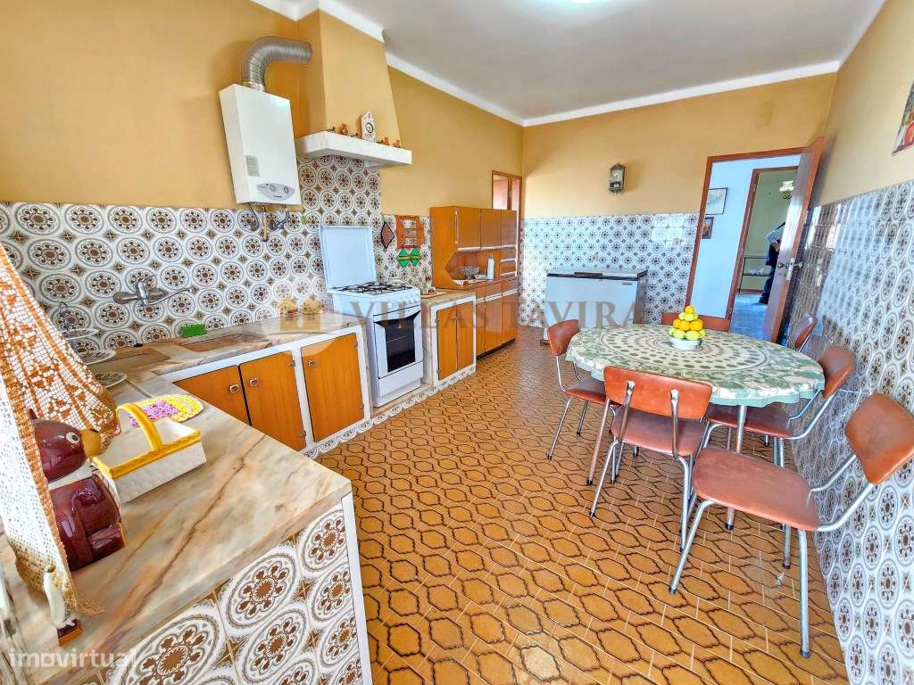 Moradia independente com terreno - Grande imagem: 3/50