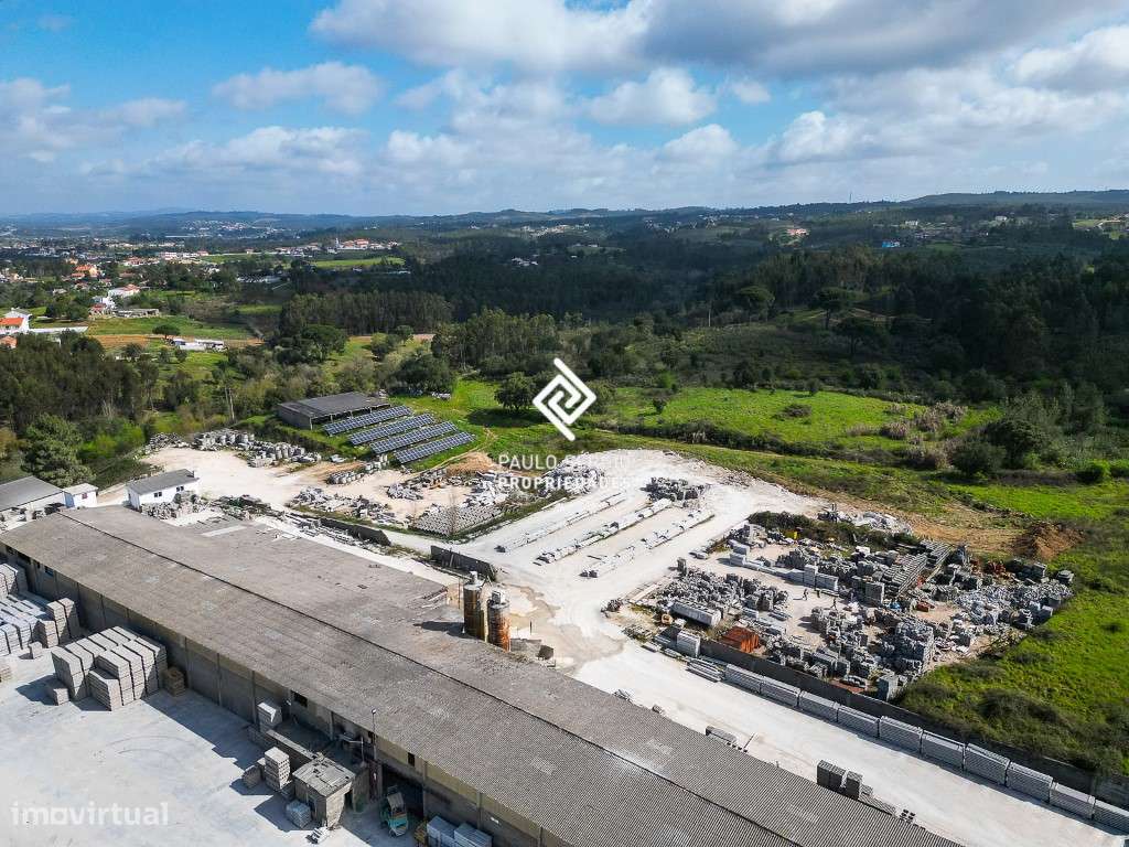 Vende-se Fábrica em Tomar, com produção em pleno funcionamento de m... - Grande imagem: 3/34