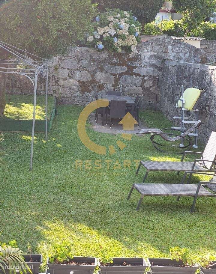 Moradia T3 Renovada com Jardim em Campanhã – Porto-24