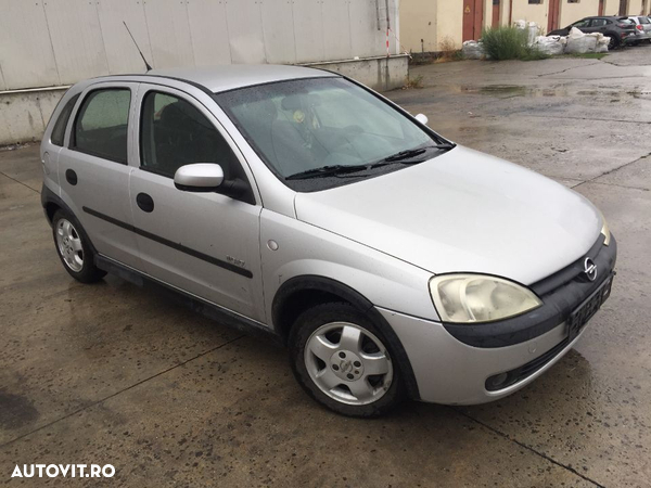 Dezmembrez Opel Corsa C 1.7 dti - 2