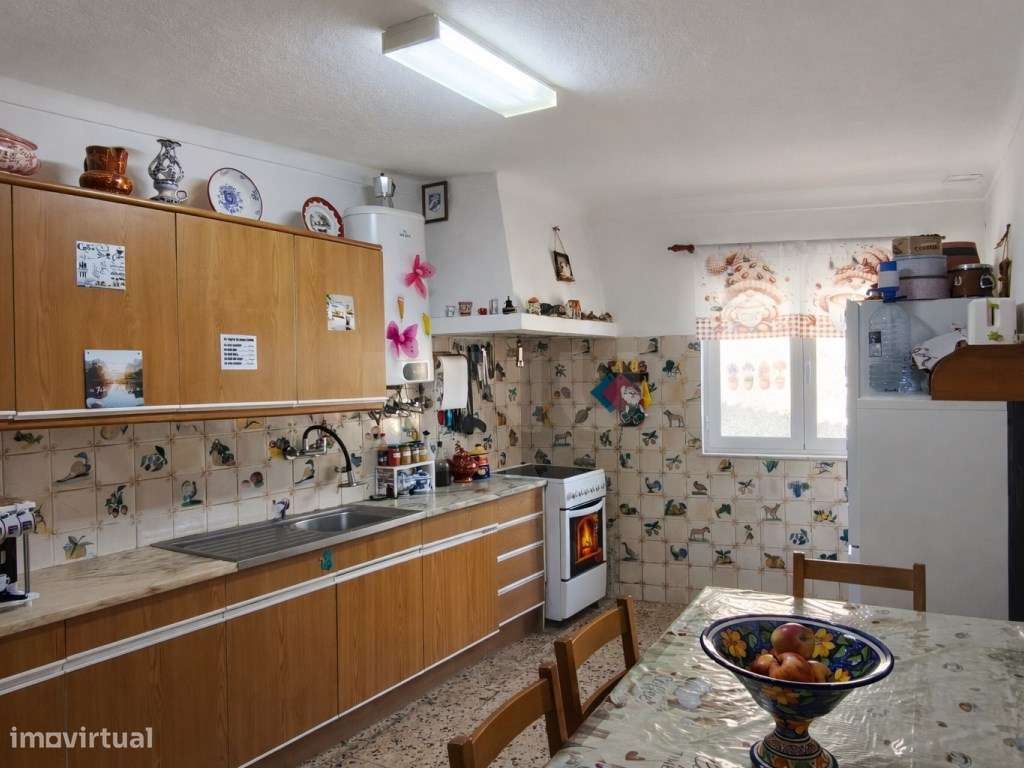 À primeira vista é uma casa como tantas outras. Na prática, é muito...-21