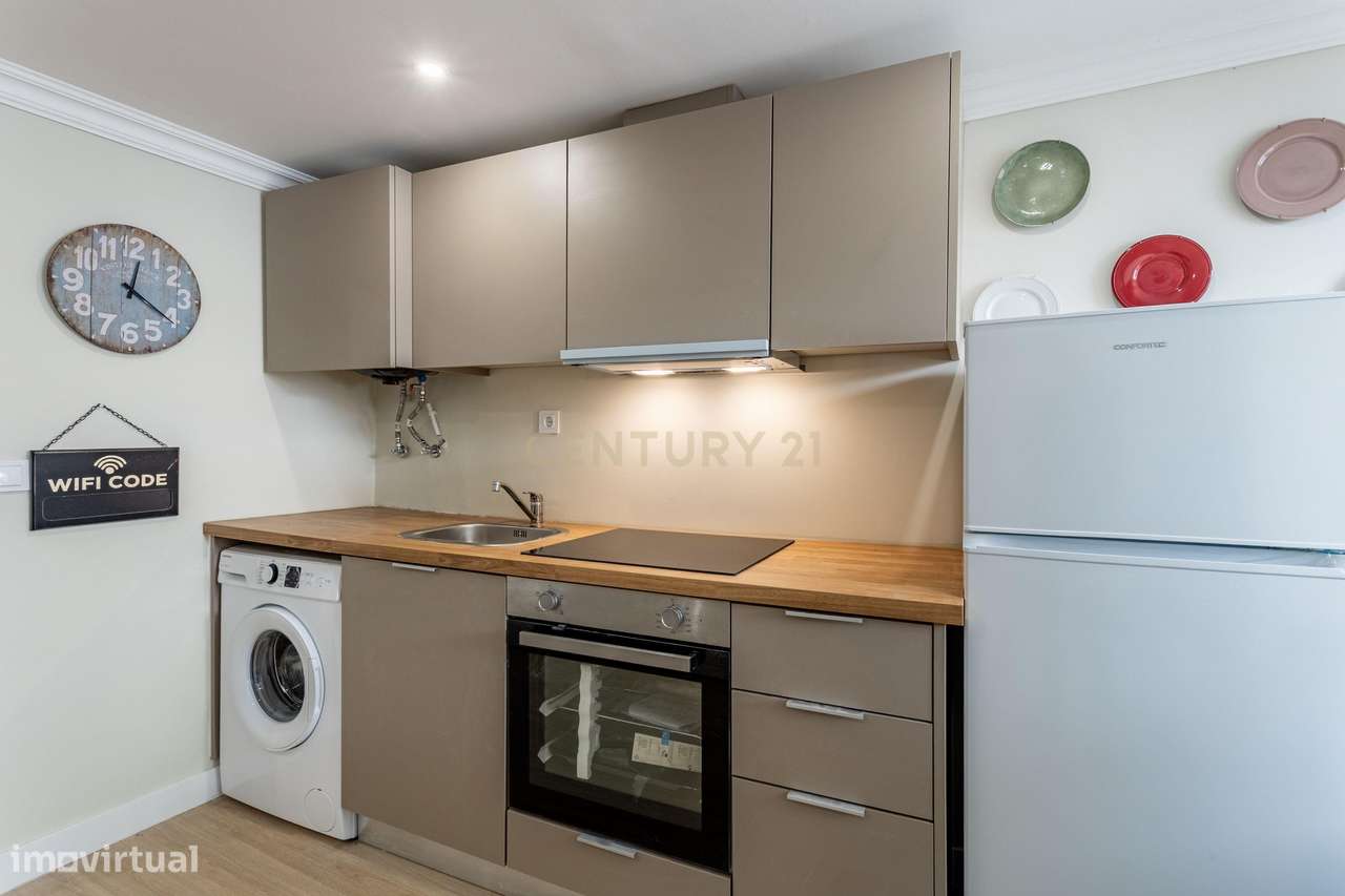 T0 remodelado Alfama, Lisboa - 900€ - Grande imagem: 4/14