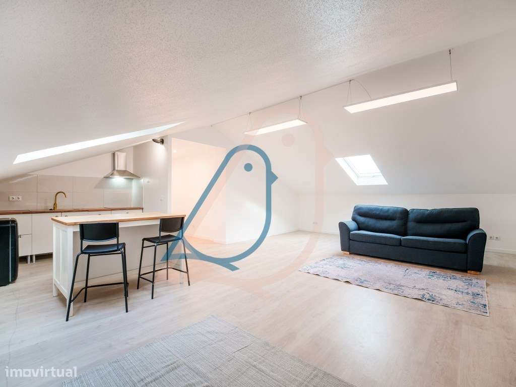 Apartamento T2 / Arrendamento /kitchenette/ Sótão / Centro da Cidad... - Grande imagem: 5/17