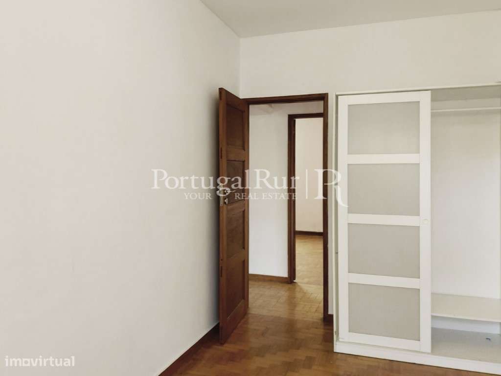 Apartamento T3 projecto Fernando Távora em Ramalde-21