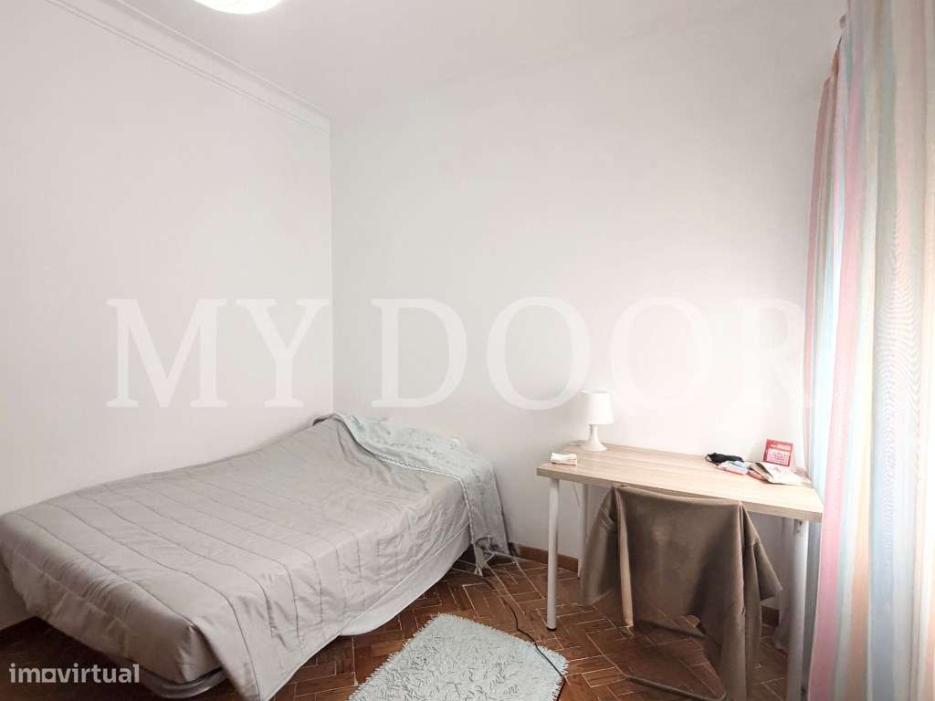 Apartamento T4 Recuperado no Coração de Moscavide-13