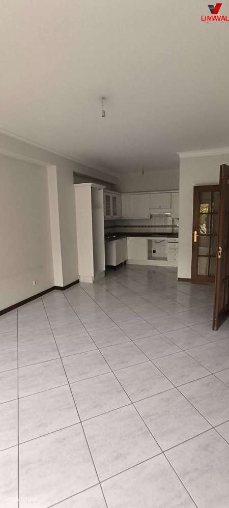Apartamento, como novo, para arrendamento, Braga - Nogueira, Fraião... - Grande imagem: 2/9