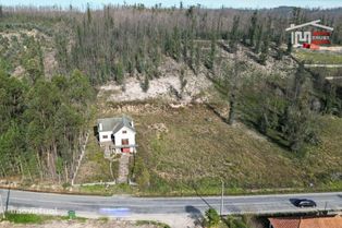 Moradia por terminar inserida num terreno com área 7.400 m2 em Urqu...