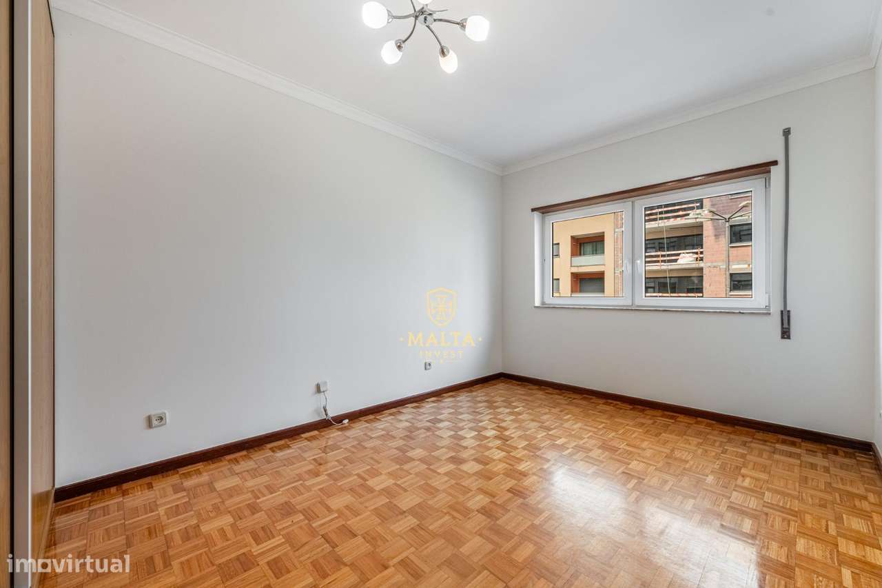 T3 com Garagem em Zona Privilegiada de Maximinos – Braga-14