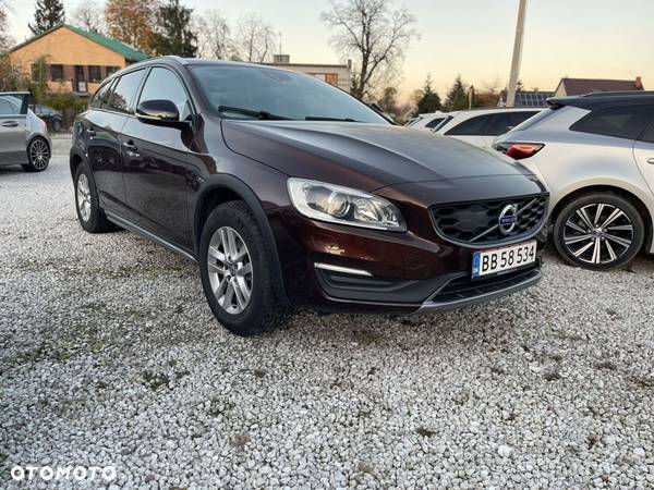 Volvo V60 Cross Country T5 Geartronic Momentum - 1