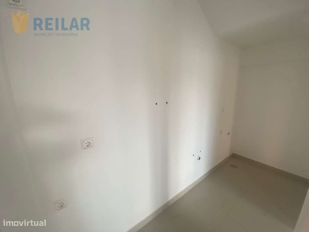 Póvoa de Santa Iria - Loja 62m2-19