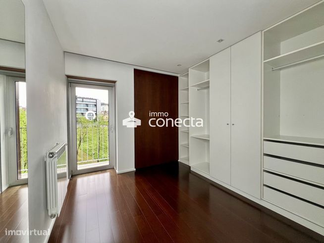 Apartamento T3 com excelente localização, Fraião - Braga-23
