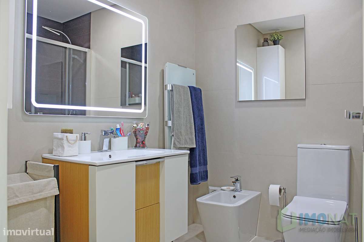 2 Apartamentos ,  T 2 + T 1-25