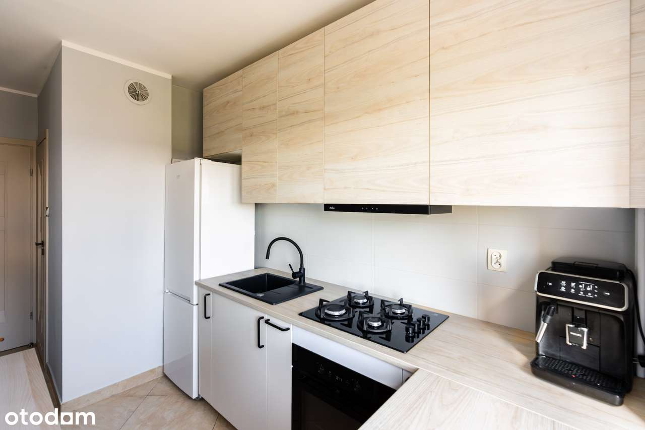 3 pokoje/oddzielna kuchnia/odświeżone/balkon/piwnica/widok na zieleń-8