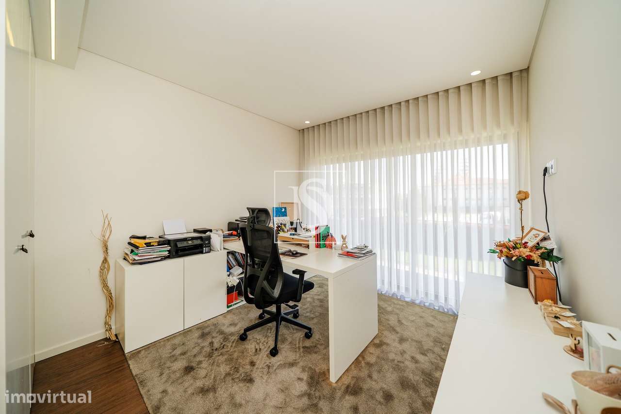 Apartamento T4 de Luxo, no Mira Rio 3, em Barcelinhos-48