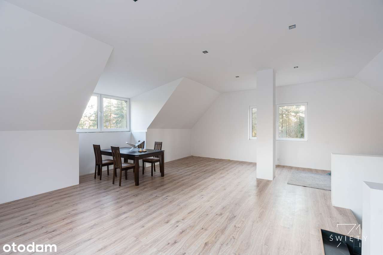 Dom w sercu lasu z widokiem na jezioro-13