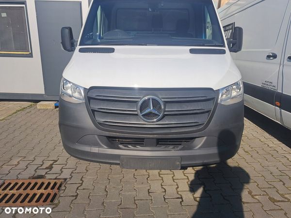 Mercedes Sprinter W907 18- LEWA ĆWIARTKA PRZÓD - 1