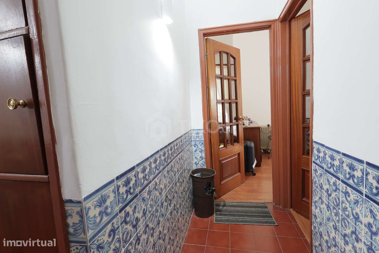 T3 EM ARROIOS – OPORTUNIDADE PARA ARRENDAMENTO A ESTUDANTES (4 A 5 QUA-16