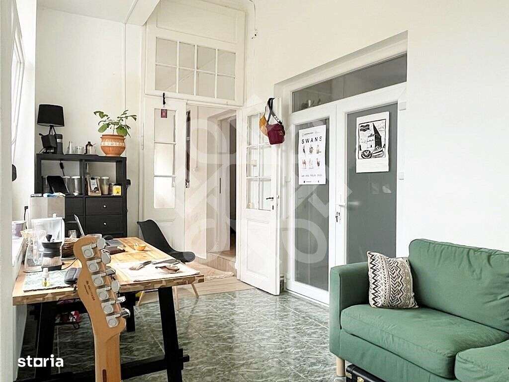 Casa cu vad comercial de vanzare in Salonta - Imagine principală: 2/19