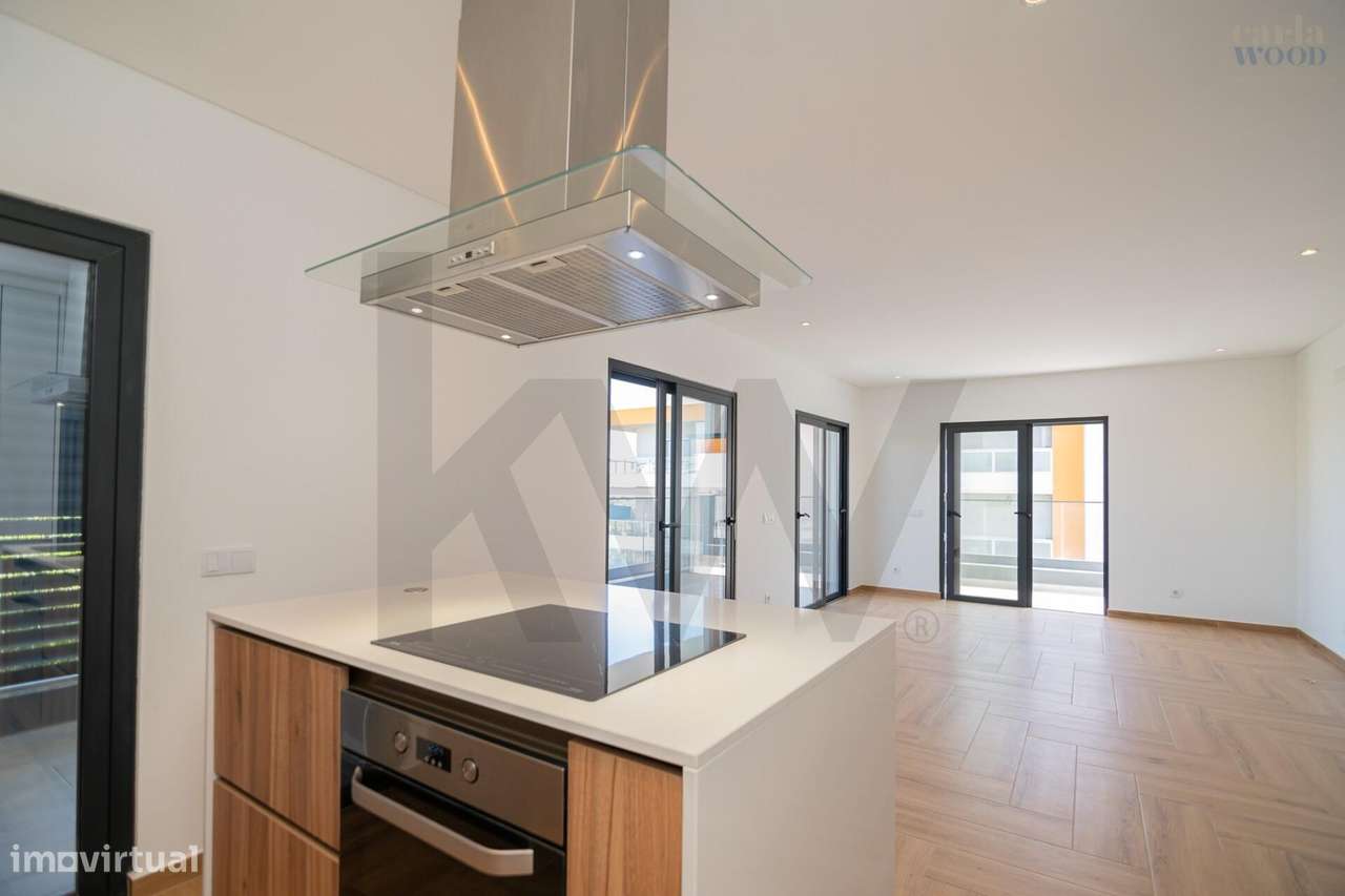 Excelente apartamento novo entre a cidade e o mar-17
