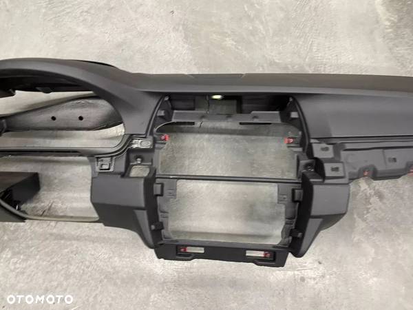 DESKA KONSOLA BMW F10 F11 HEADUP HUD - 3