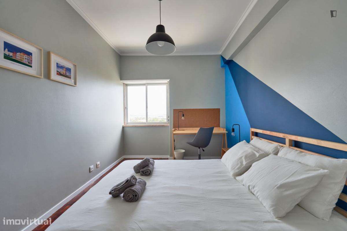 Quarto - localizado em Olaias Lisbon - Grande imagem: 5/9
