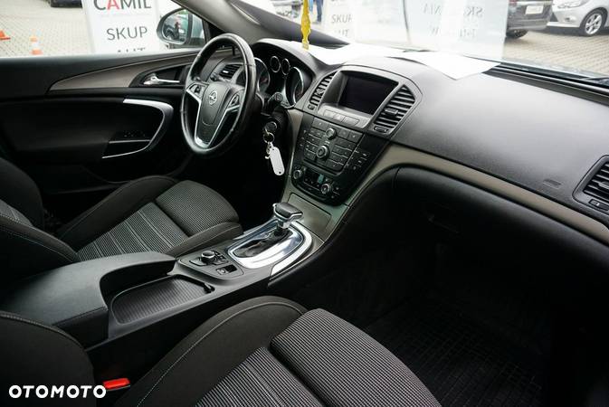 Opel Insignia - 10